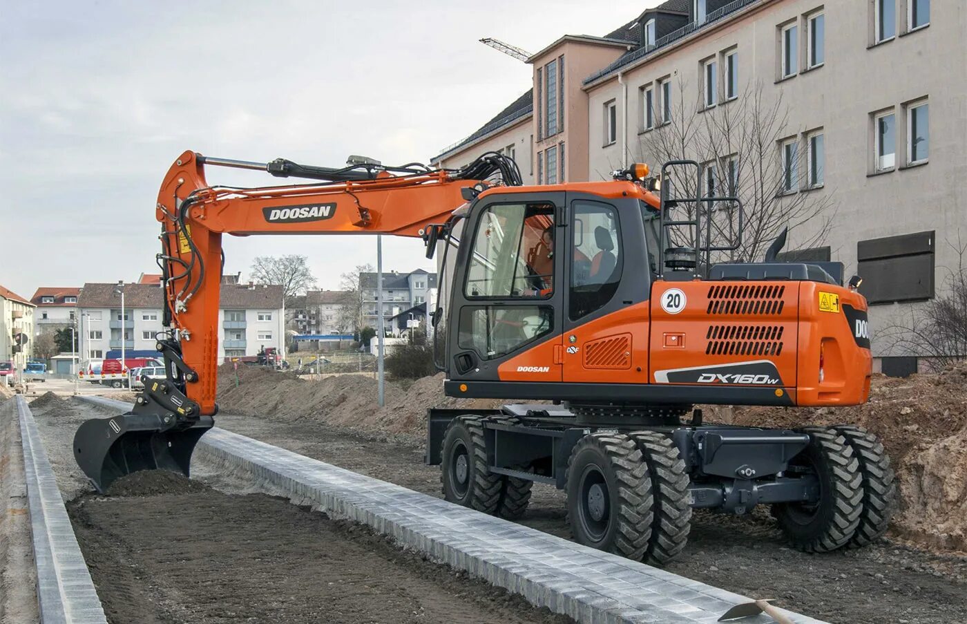 Колёсный экскаватор DEVELON DX210WA